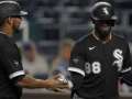 Robert’s epic HR helps White Sox snap skid